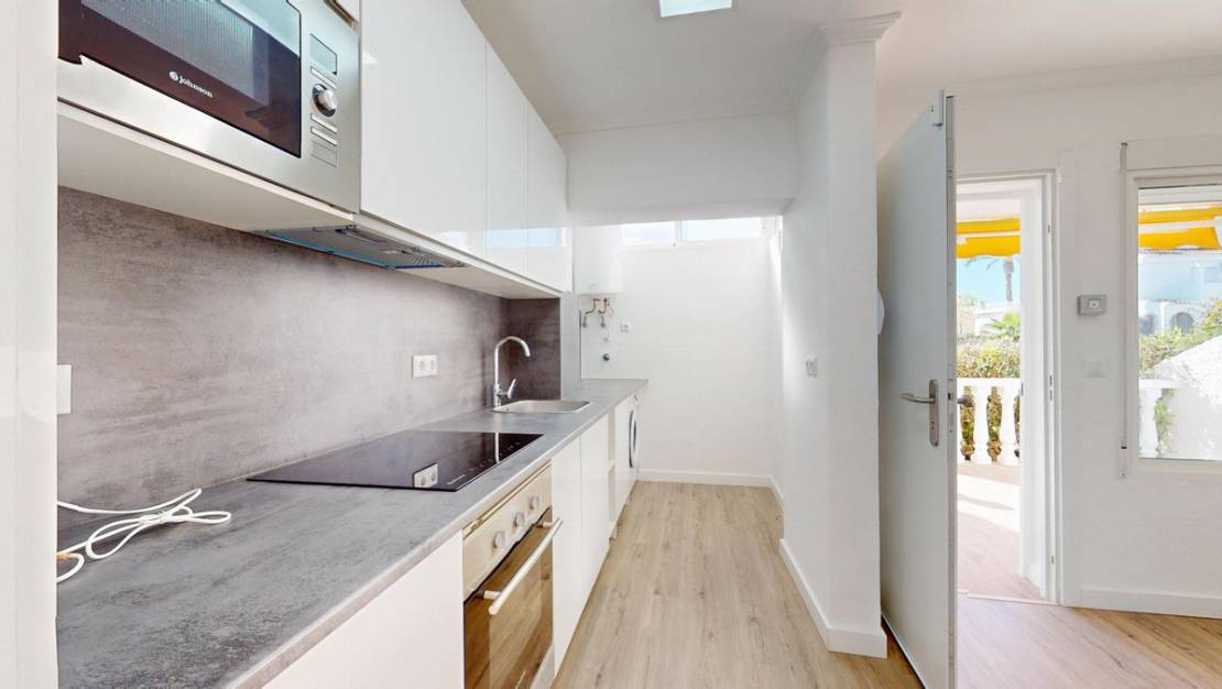 Sale - Villa - Orihuela - Villamartin