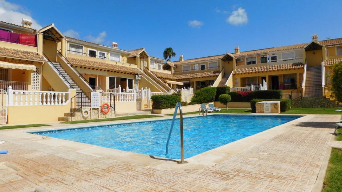 Sale - Villa - Orihuela - Villamartin