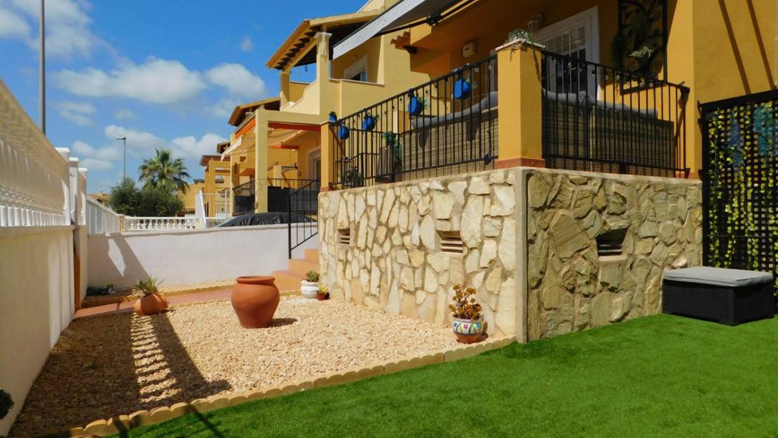 Sale - Villa - Orihuela - Villamartin