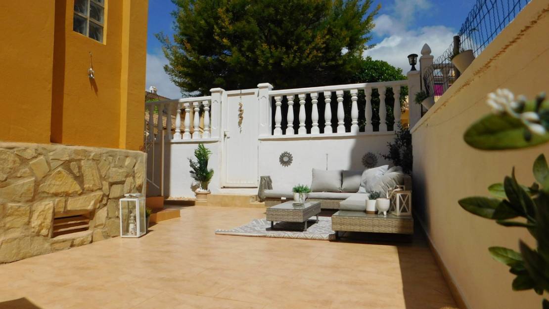 Sale - Villa - Orihuela - Villamartin
