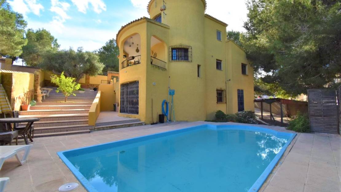 Sale - Villa - Orihuela - Villamartin