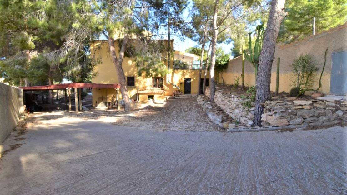 Sale - Villa - Orihuela - Villamartin