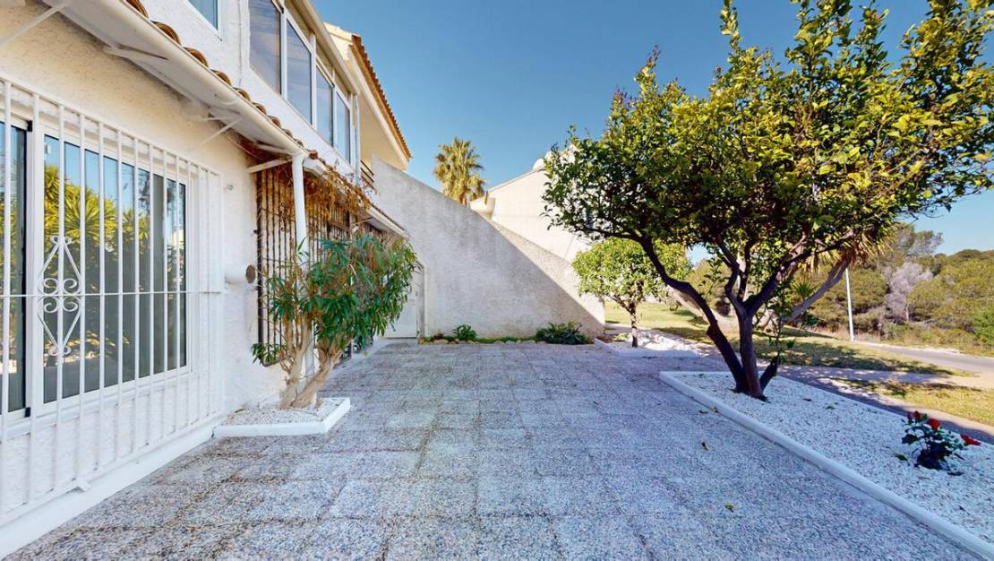 Sale - Villa - Orihuela - Villamartin