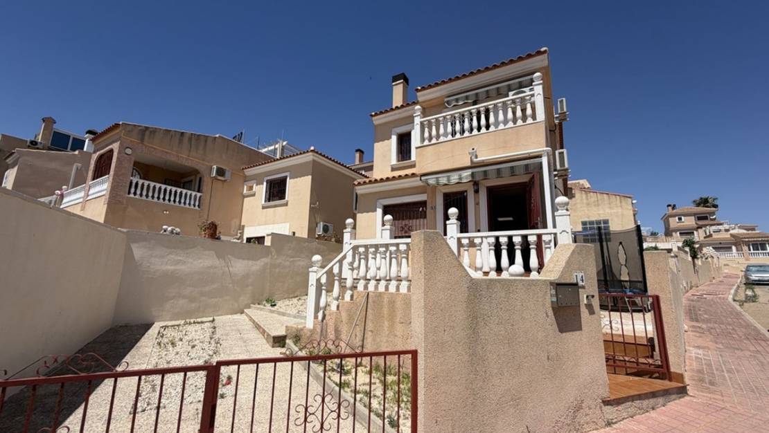 Sale - Villa - Orihuela - Villamartin