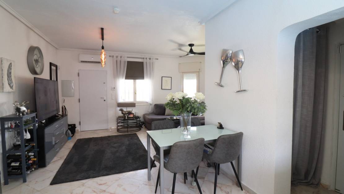 Sale - Villa - Orihuela - Villamartin