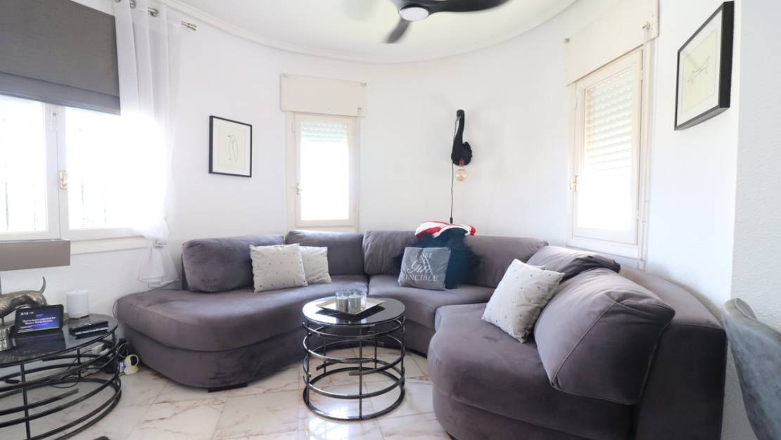 Sale - Villa - Orihuela - Villamartin