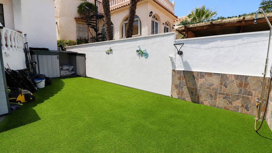 Sale - Villa - Orihuela - Villamartin