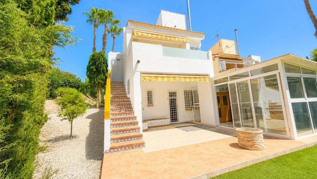 Sale - Villa - Orihuela - Villamartin