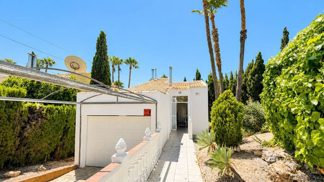 Sale - Villa - Orihuela - Villamartin