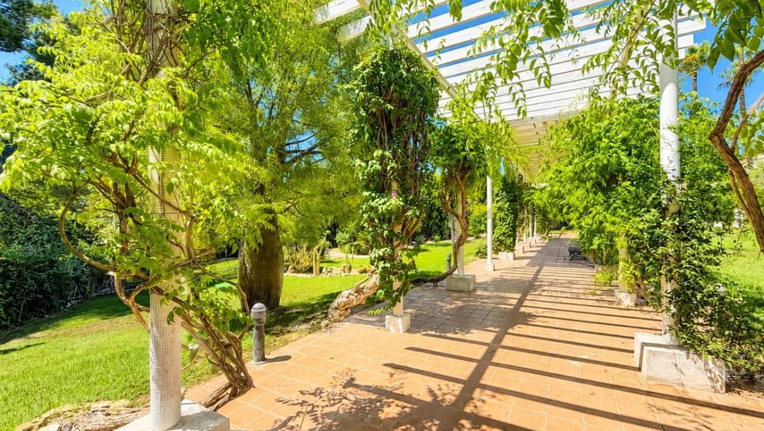 Sale - Villa - Orihuela - Villamartin