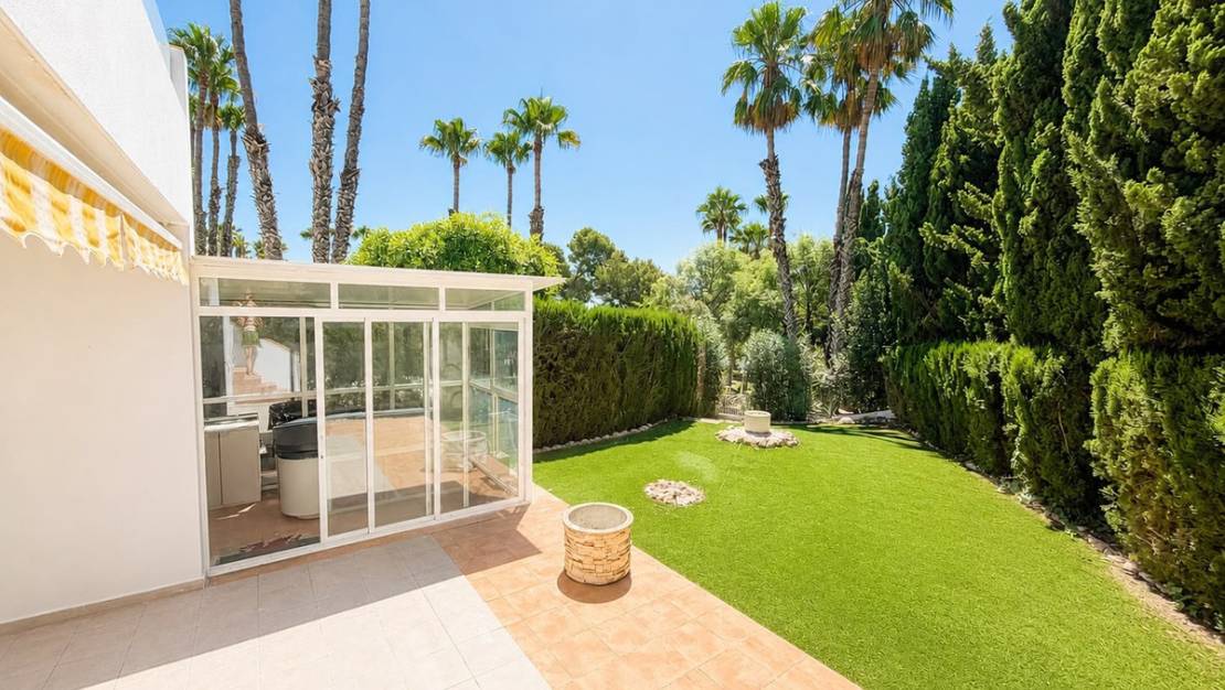 Sale - Villa - Orihuela - Villamartin