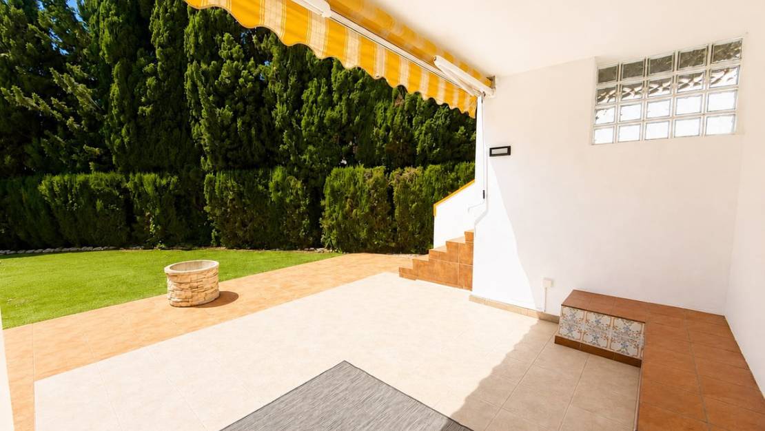 Sale - Villa - Orihuela - Villamartin