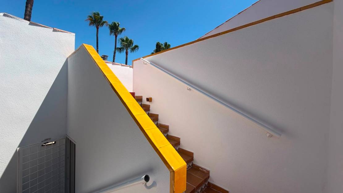 Sale - Villa - Orihuela - Villamartin