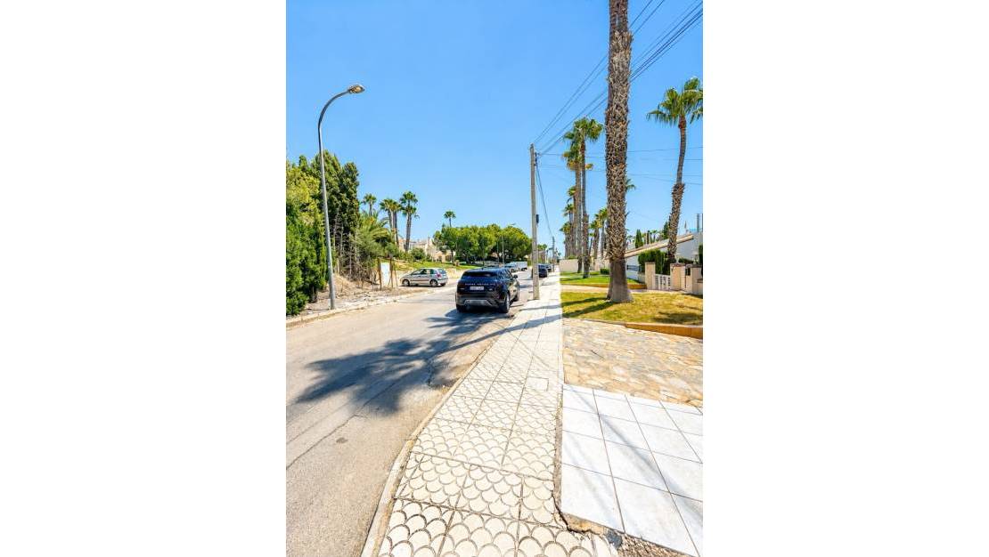 Sale - Villa - Orihuela - Villamartin