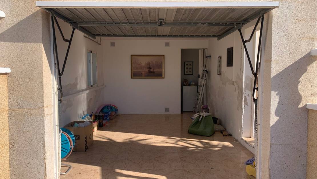 Sale - Villa - Orihuela - Villamartin