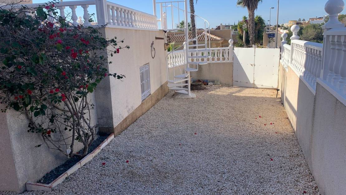 Sale - Villa - Orihuela - Villamartin
