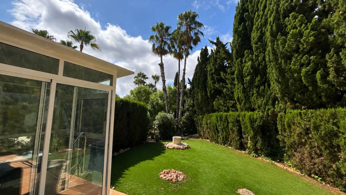 Sale - Villa - Orihuela - Villamartin