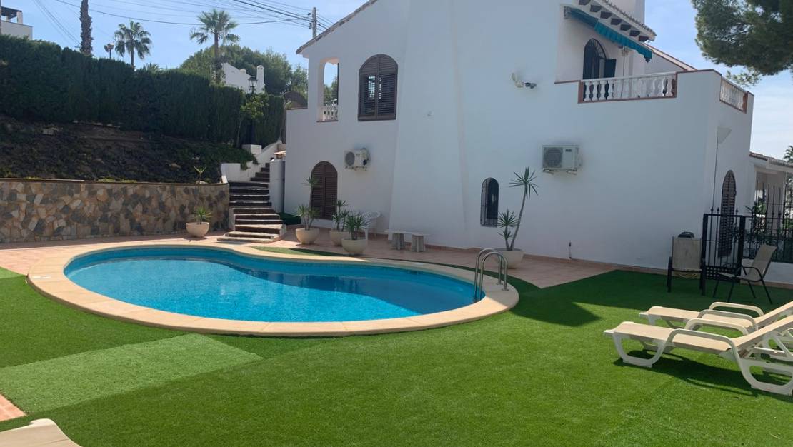 Sale - Villa - Orihuela - Villamartin