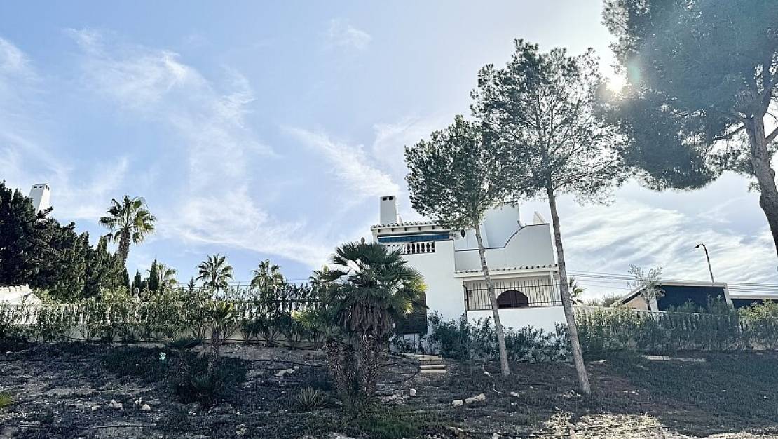 Sale - Villa - Orihuela - Villamartin