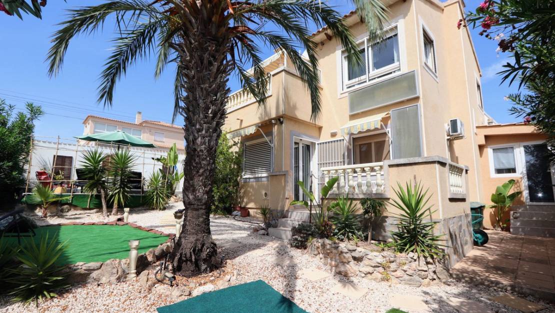 Sale - Villa - Orihuela - Villamartin