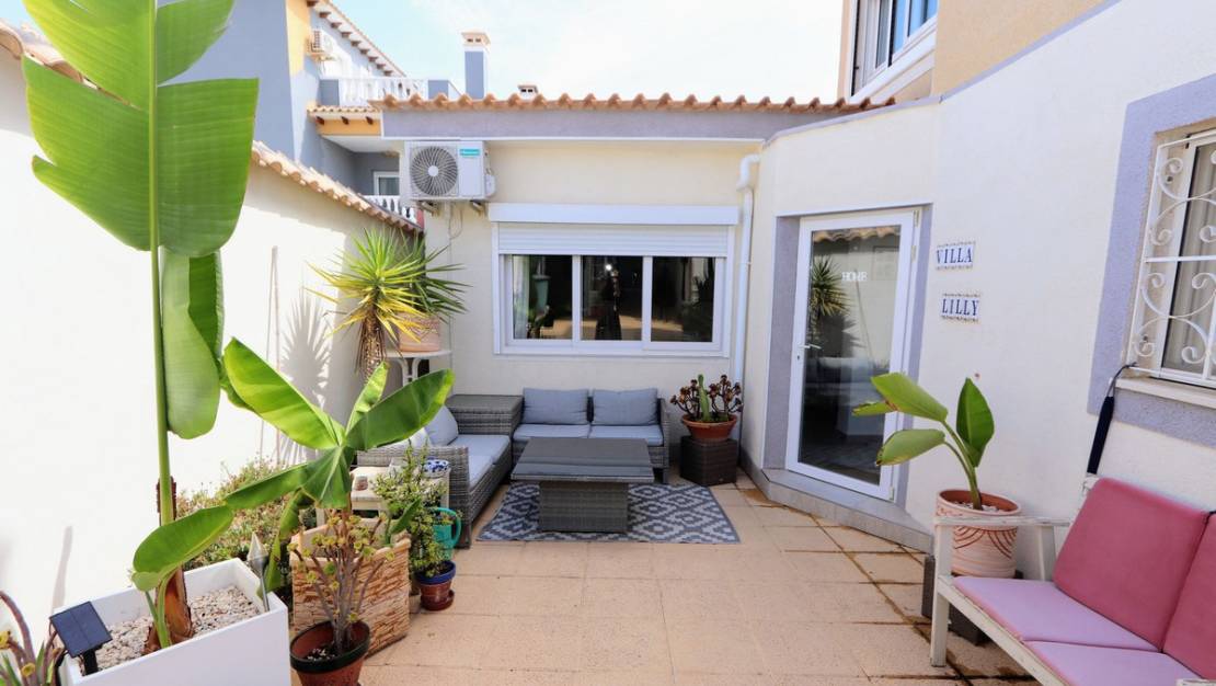 Sale - Villa - Orihuela - Villamartin