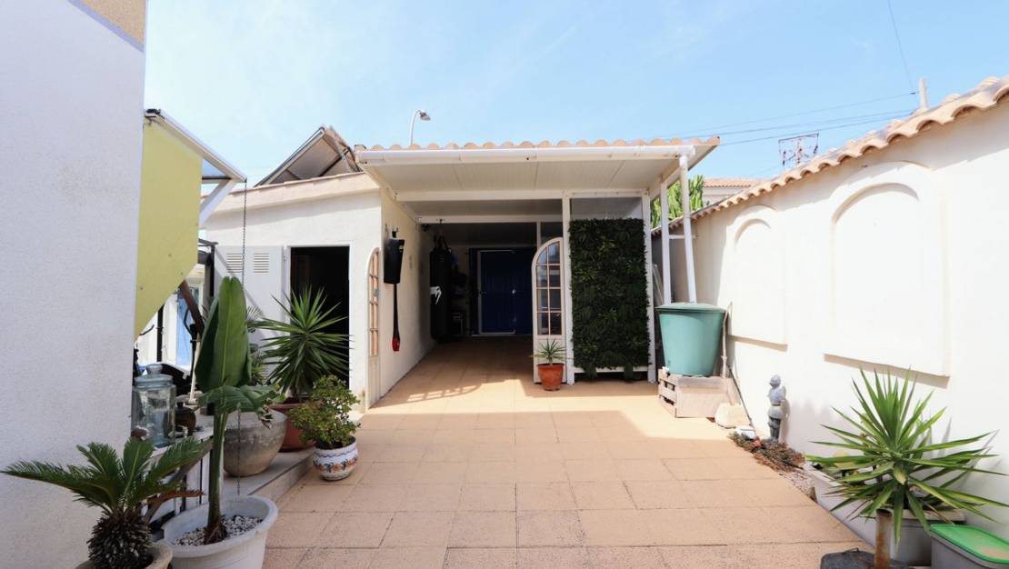 Sale - Villa - Orihuela - Villamartin