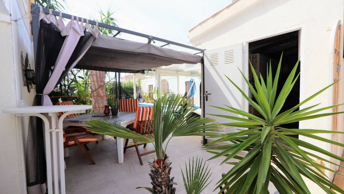 Sale - Villa - Orihuela - Villamartin