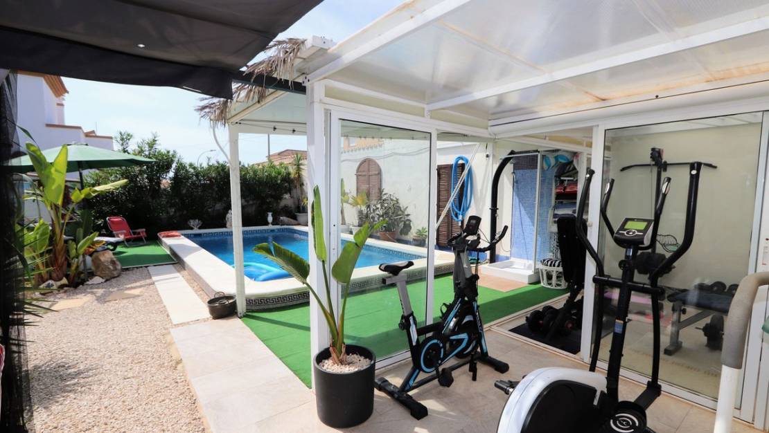 Sale - Villa - Orihuela - Villamartin