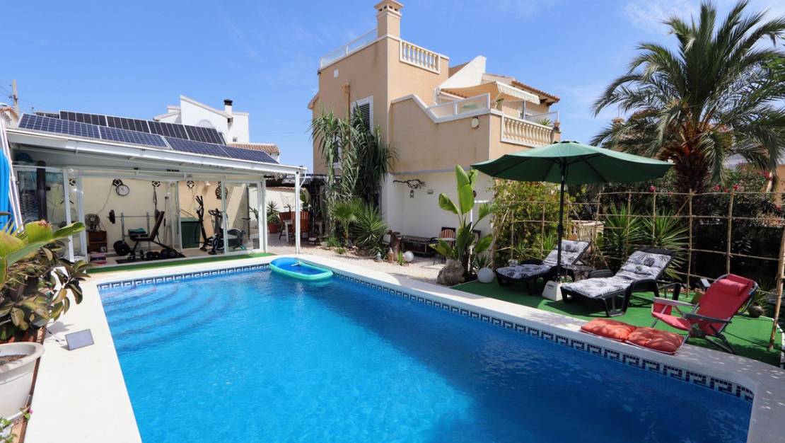 Sale - Villa - Orihuela - Villamartin