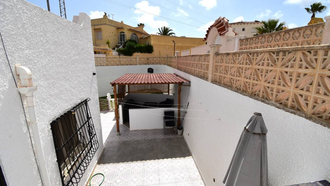 Sale - Villa - Orihuela - Villamartin