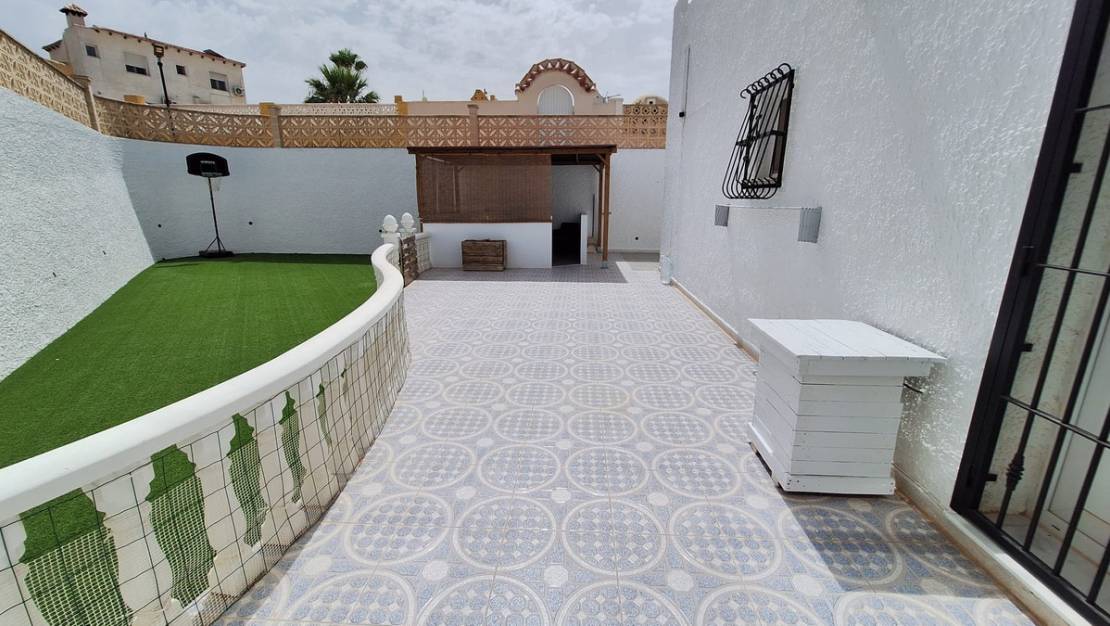Sale - Villa - Orihuela - Villamartin