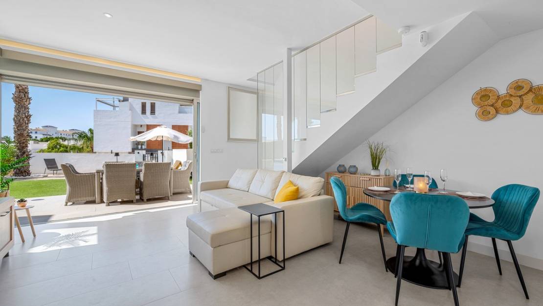Sale - Villa - Orihuela - Villamartin