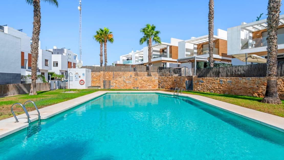 Sale - Villa - Orihuela - Villamartin