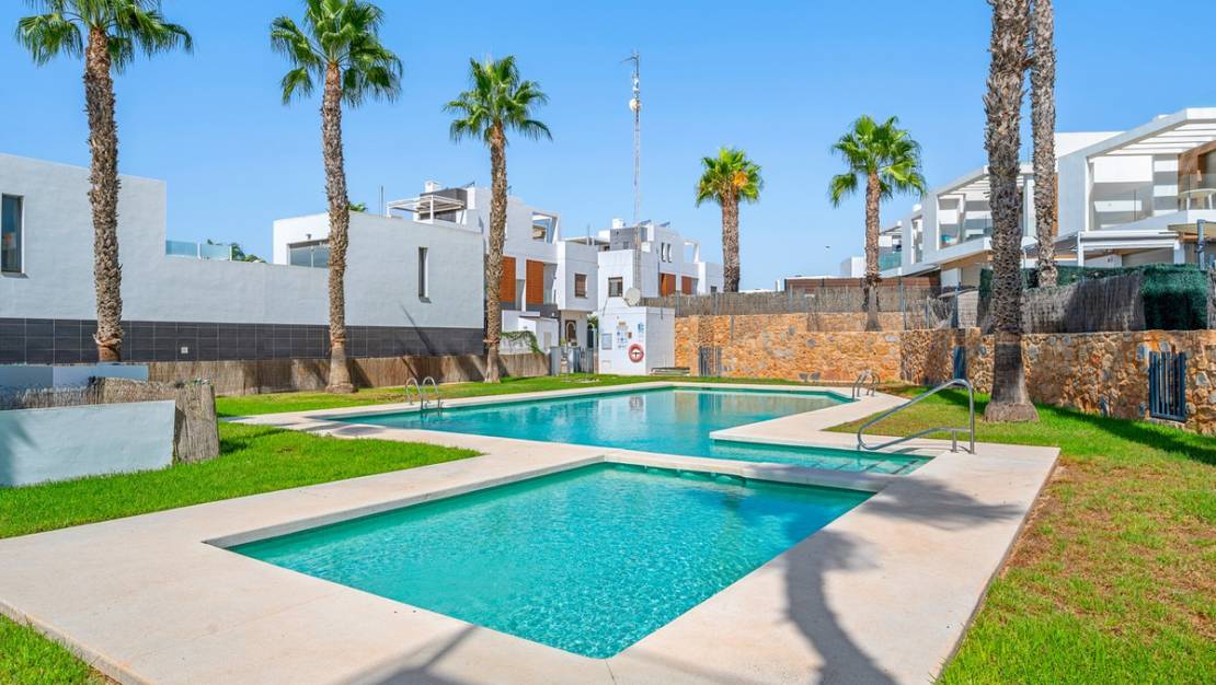 Sale - Villa - Orihuela - Villamartin
