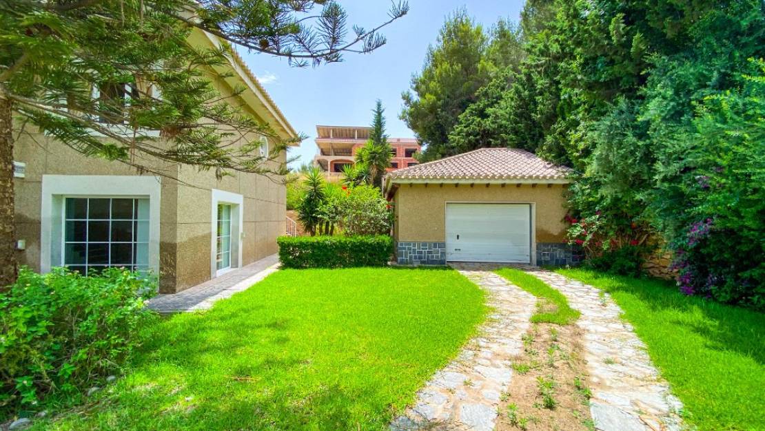 Sale - Villa - Orihuela - Villamartin