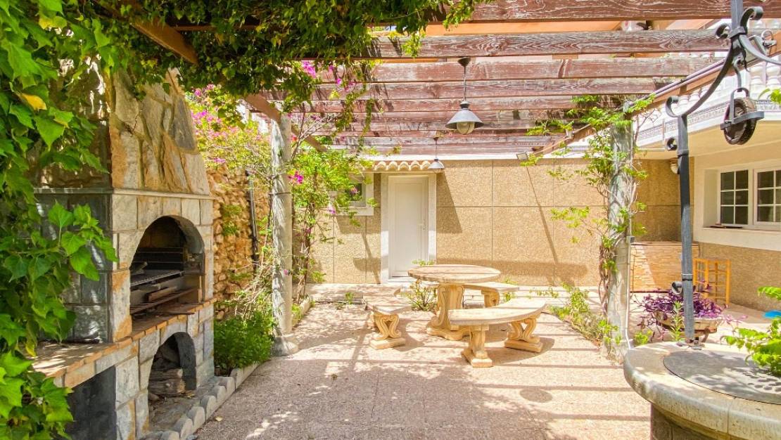 Sale - Villa - Orihuela - Villamartin