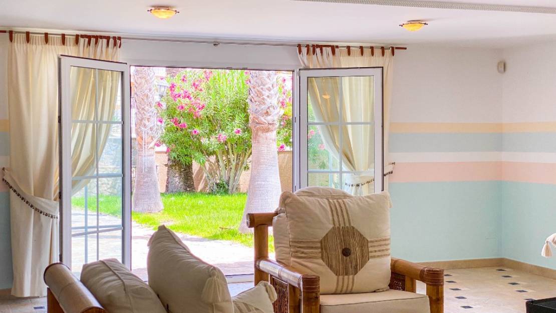Sale - Villa - Orihuela - Villamartin