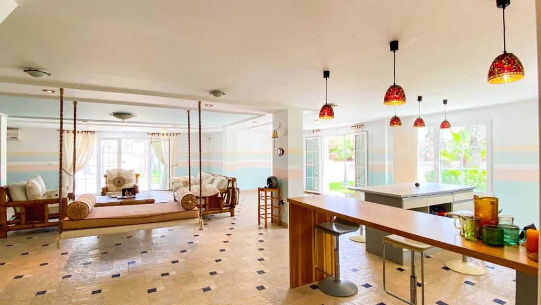Sale - Villa - Orihuela - Villamartin