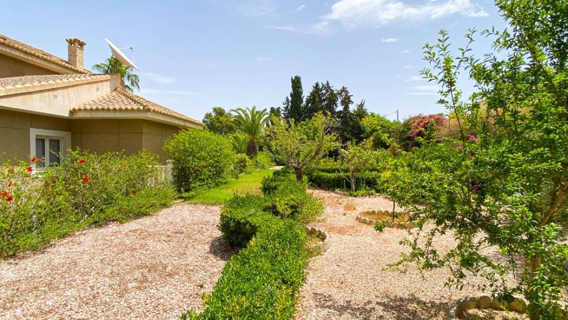 Sale - Villa - Orihuela - Villamartin