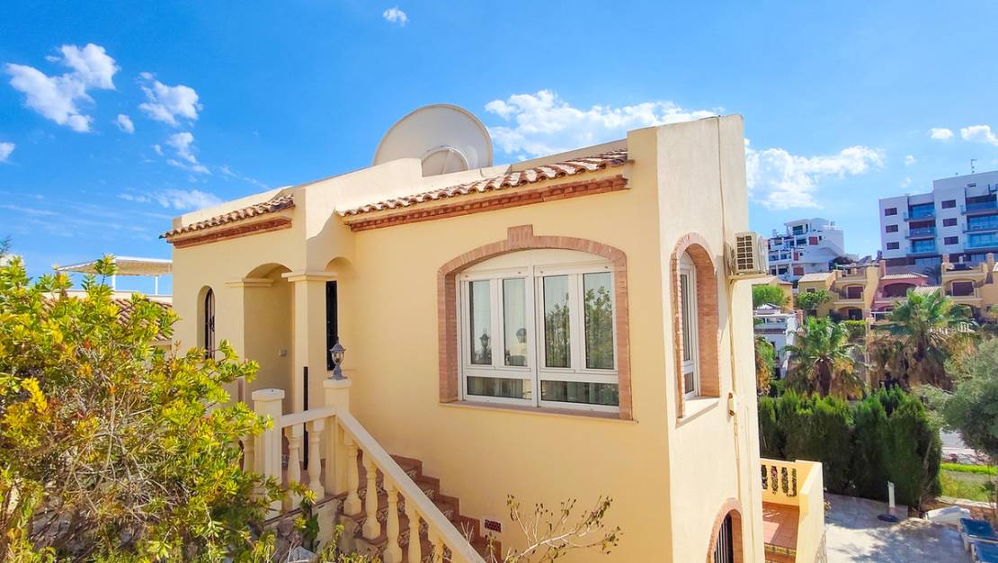 Sale - Villa - Orihuela - Villamartin