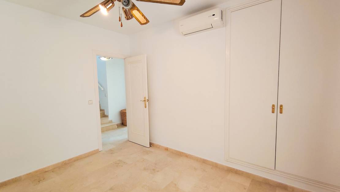 Sale - Villa - Orihuela - Villamartin
