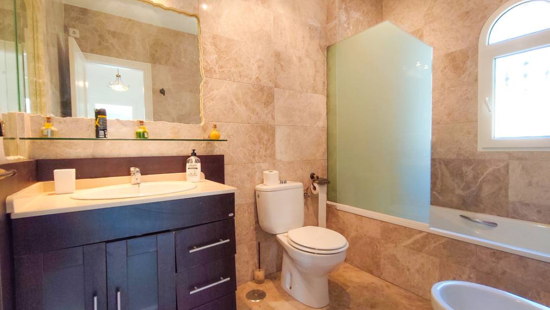 Sale - Villa - Orihuela - Villamartin