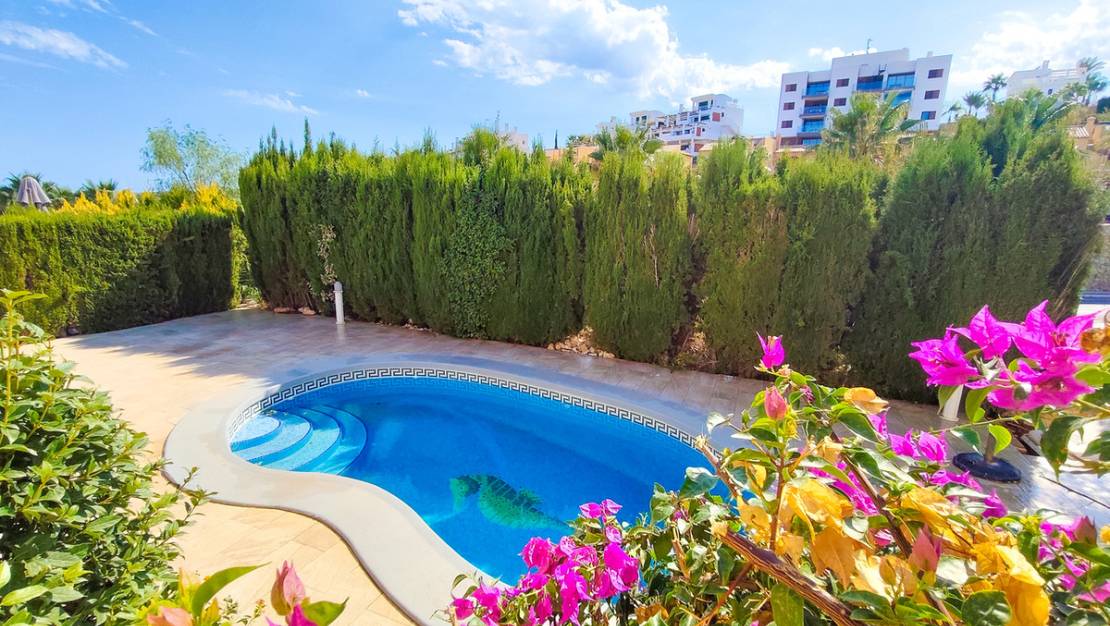 Sale - Villa - Orihuela - Villamartin