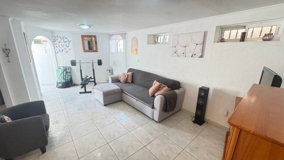 Sale - Villa - Orihuela - Villamartin
