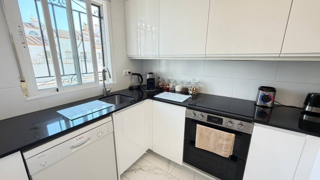 Sale - Villa - Orihuela - Villamartin