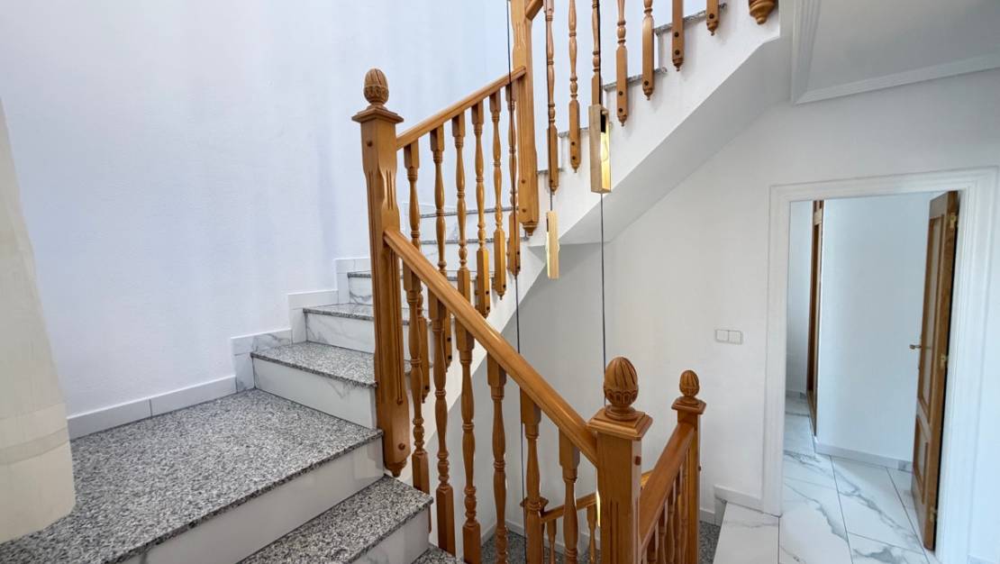 Sale - Villa - Orihuela - Villamartin