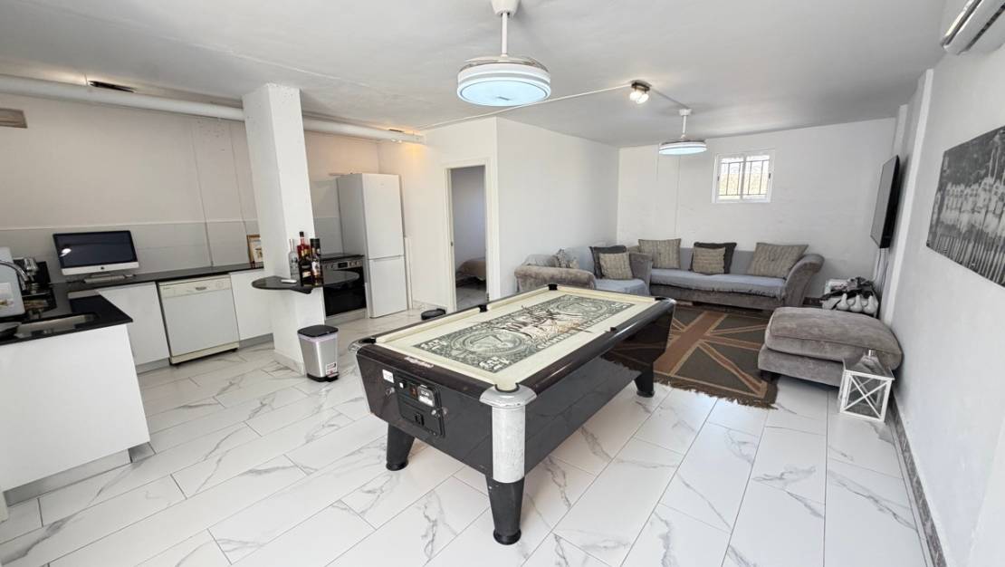 Sale - Villa - Orihuela - Villamartin