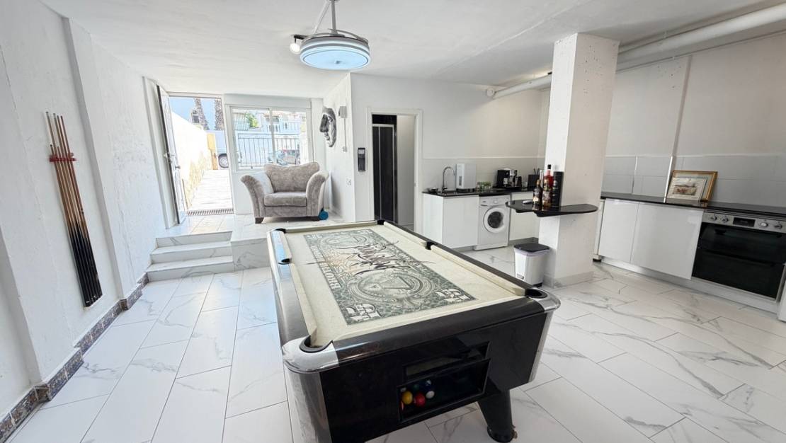 Sale - Villa - Orihuela - Villamartin