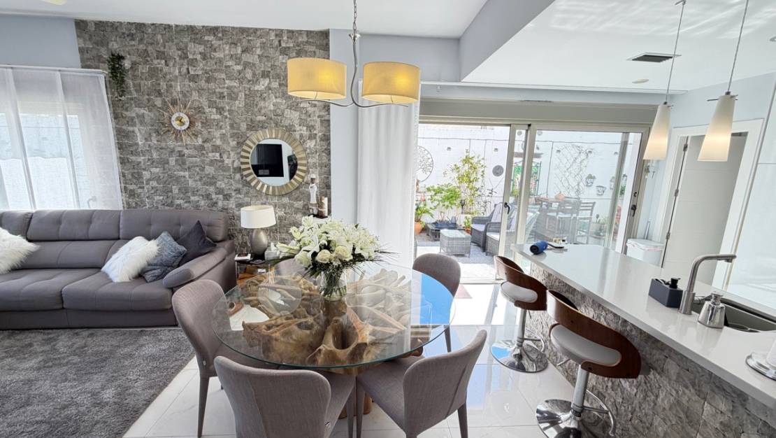 Sale - Villa - Orihuela - Villamartin