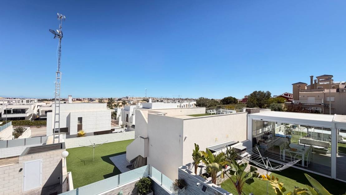 Sale - Villa - Orihuela - Villamartin